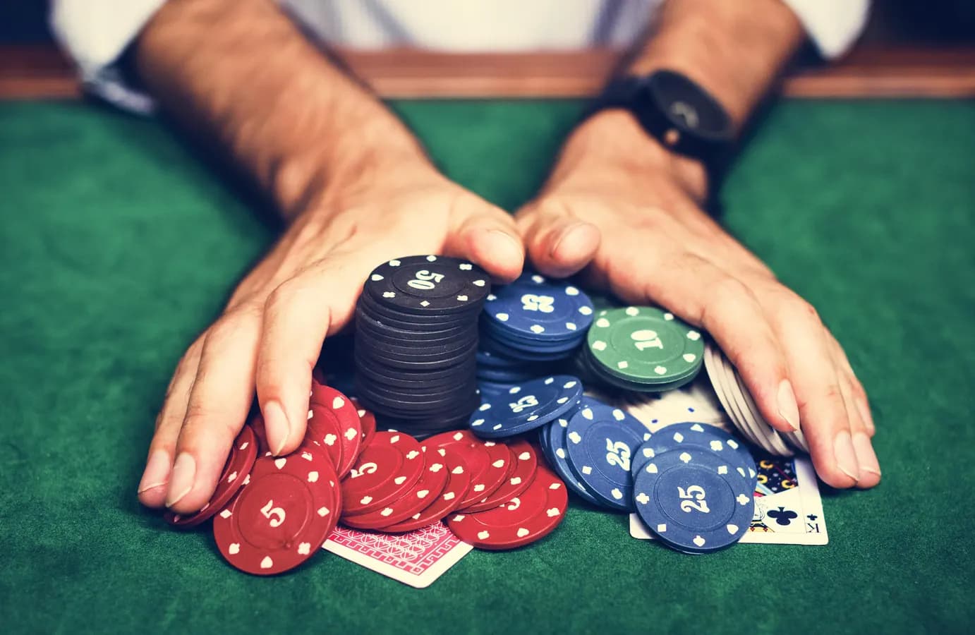Slot Machines Demystified: A Beginner's Journey to Big Wins