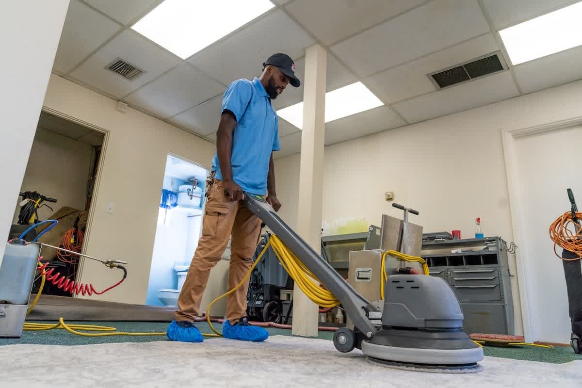 Expert carpet cleaning bee cave tx for Deep and Lasting Clean