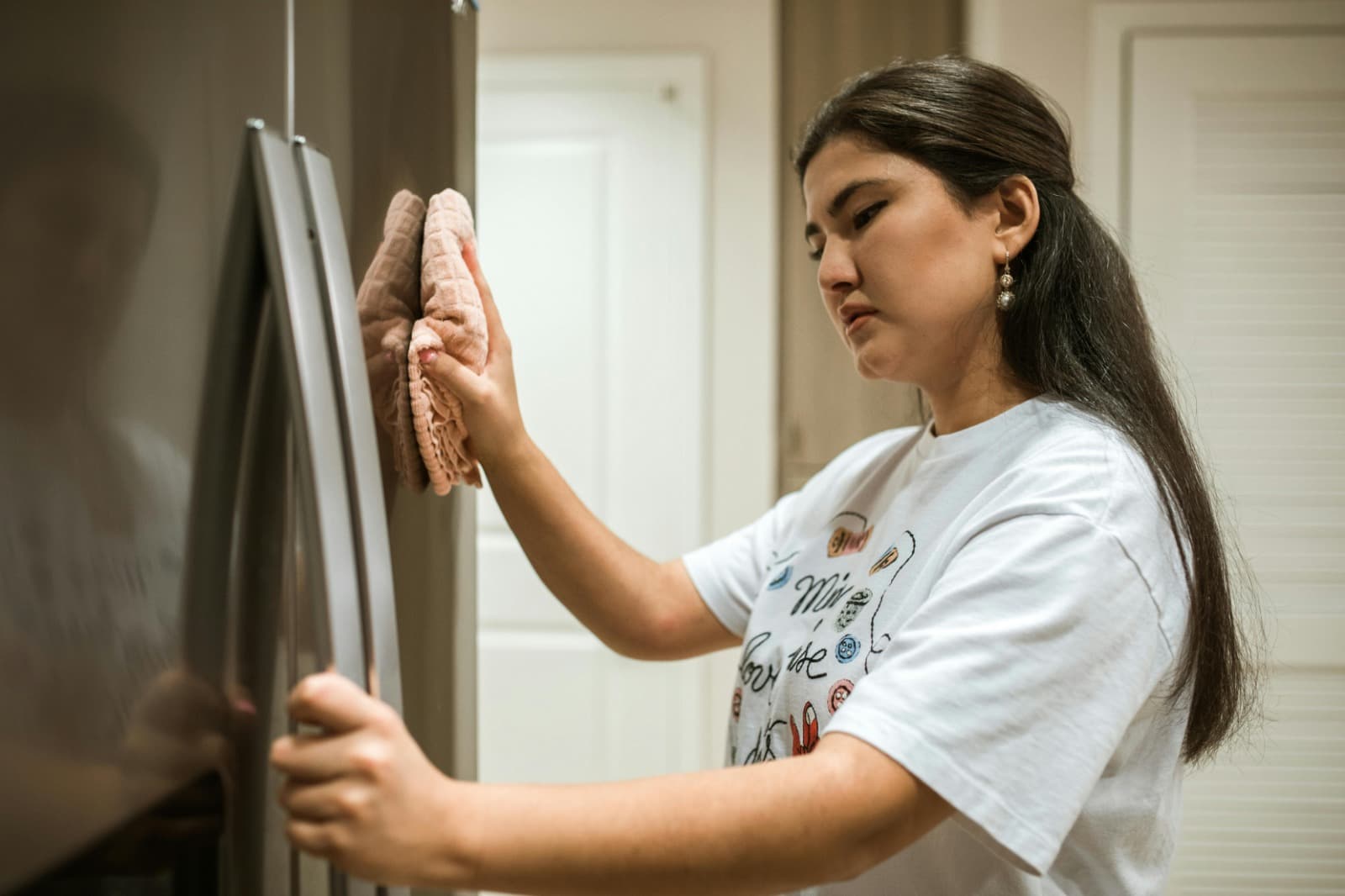Kitchen Deep Cleaning Dubai with Fast and Efficient Service
