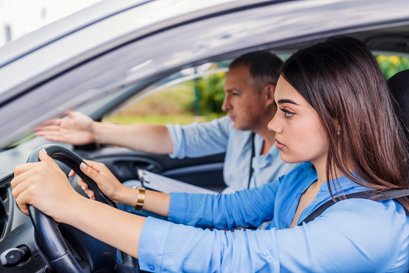 Leer Efficiënt Rijden met Autorijschool Utrecht